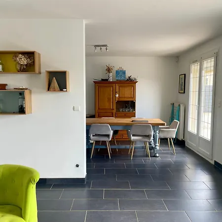 Apartment Grande Maison 5 Lits 3 Et Parking Prive Chepy (Marne)